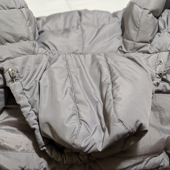 Calvin Klein Woman's size small down coat - Picture 7 of 8